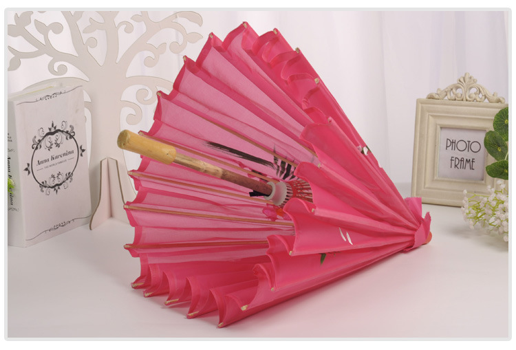 Wedding products, wedding products, wedding products, wedding products, wedding products, creative oil-paper umbrellas, silk cloth wooden handle umbrellas, Chinese-style ceiling decorative umbrellas, retro stage cheongsam performance craft umbrellas detail image 12