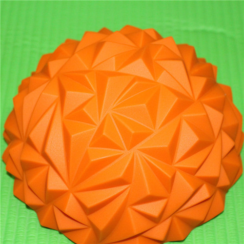 Children's sensory training yoga semicircular ball water cube diamond pattern pineapple ball foot massage ball naughty castle toy