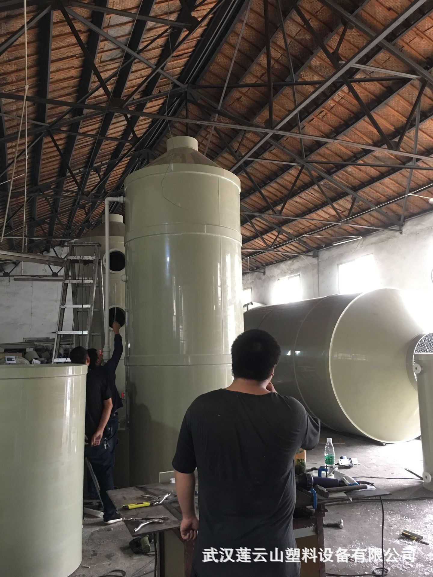 湖北实验室通风柜安装化验室通风橱通风系统安装武汉pp风管加工