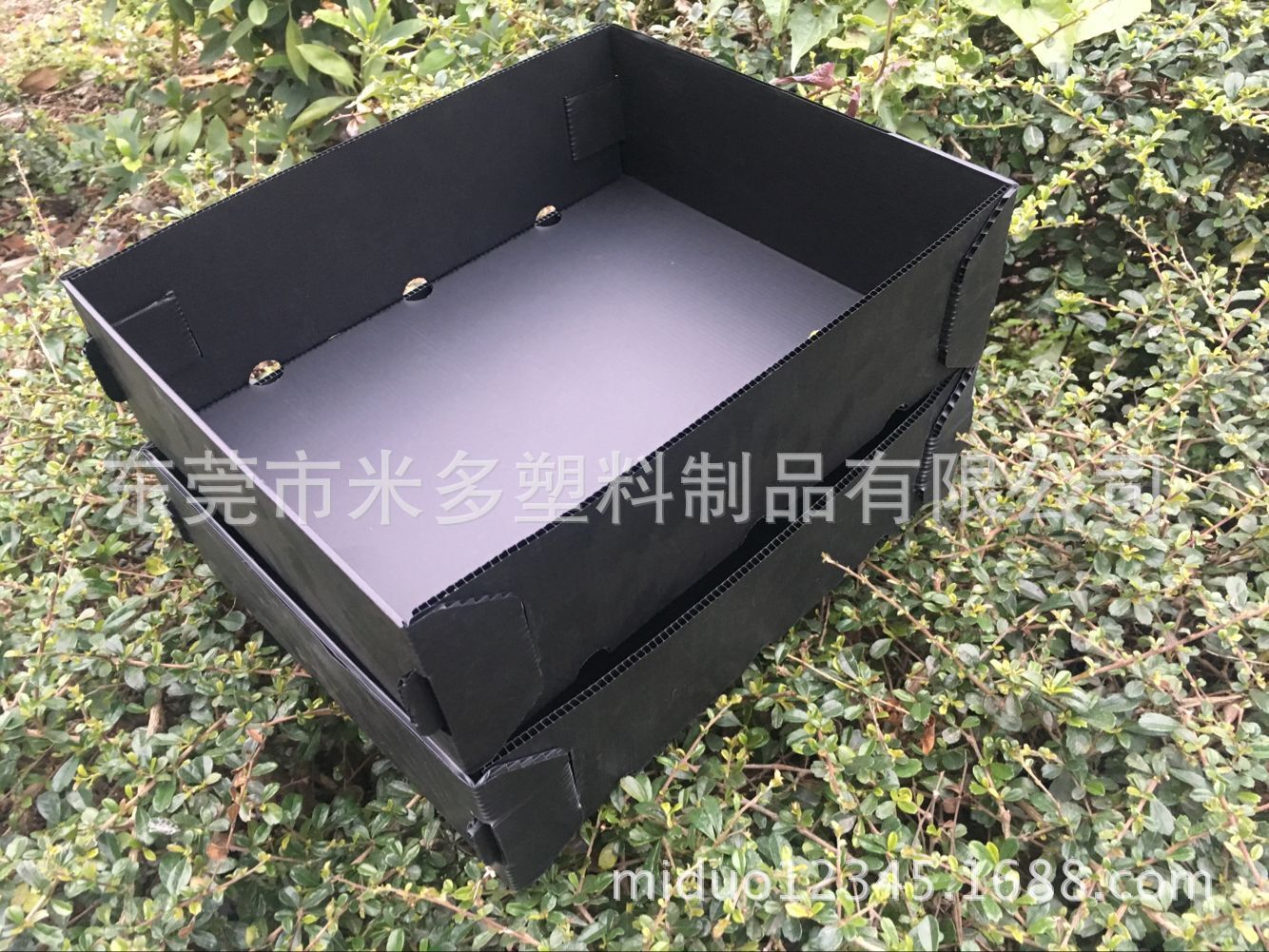 海鲜运输包装周转塑料万通板箱 黑色塑料冷链产品包装箱