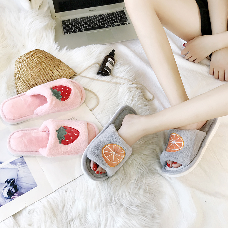 2021 Spring fashion Autumn and winter new pattern fruit pineapple one word Maomao slipper Flat bottom pinkycolor Home Furnishing slipper
