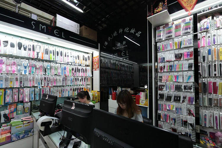 2453573849_1918631015