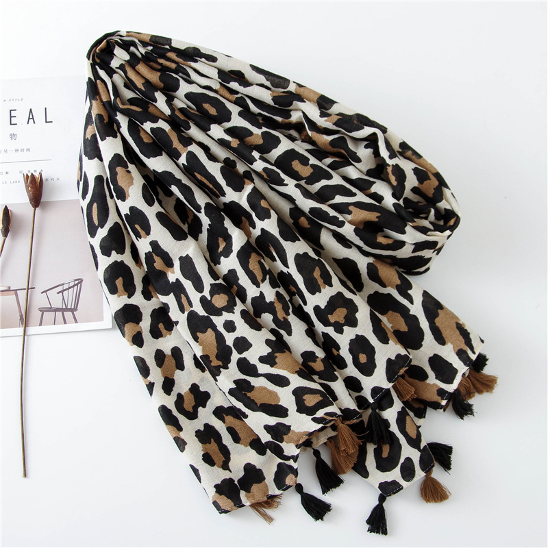 Classic Fashion Leopard Scarf Long Section Cotton And Linen Shawl display picture 28