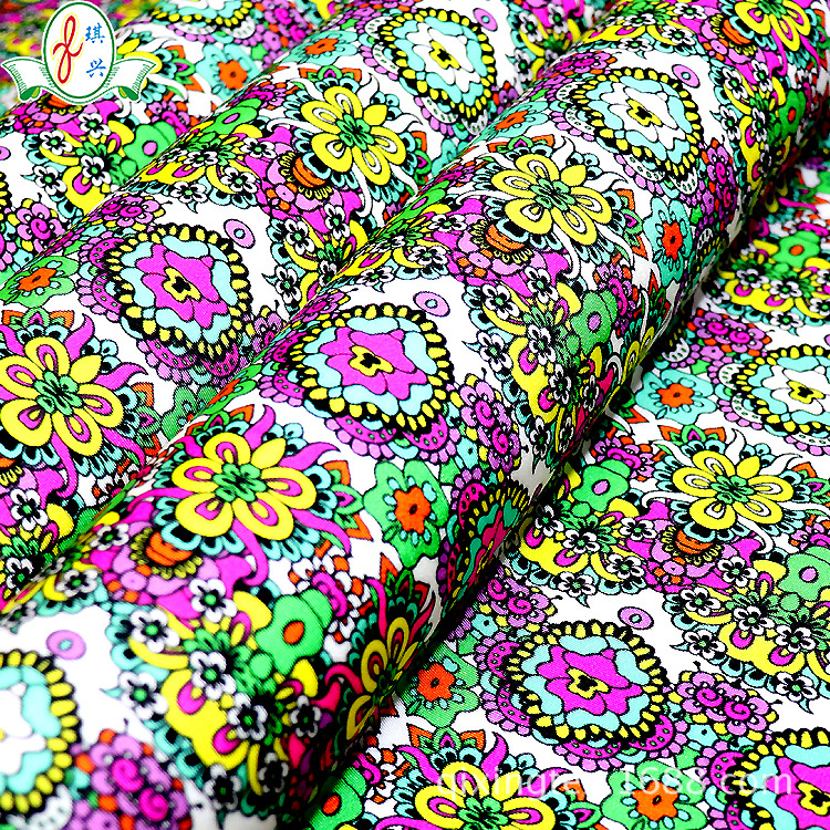 针织弹力面料水性平网印花细锦氨泳装面料泳衣布料复古印花女士