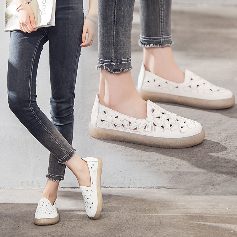 森女真皮镂空软底妈妈凉鞋防滑洞洞鞋女夏2019新款雕花平底孕妇鞋