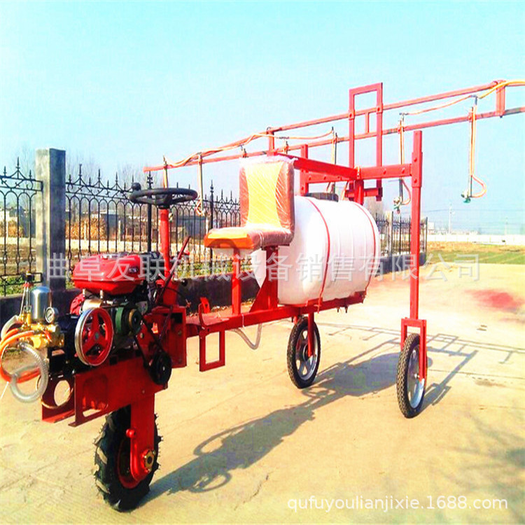 手动折叠杆打药机 自走式柴油喷雾器 三轮宽幅喷杆喷药机 81