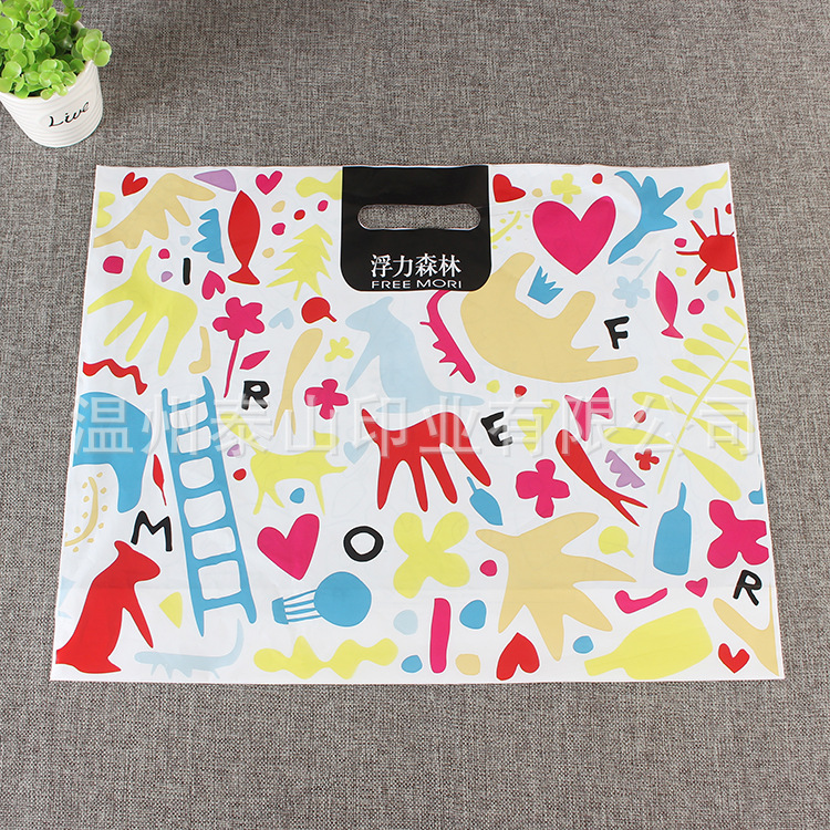 厂家供应冲孔四指塑料袋pp礼品购物袋印花PE服装手提袋