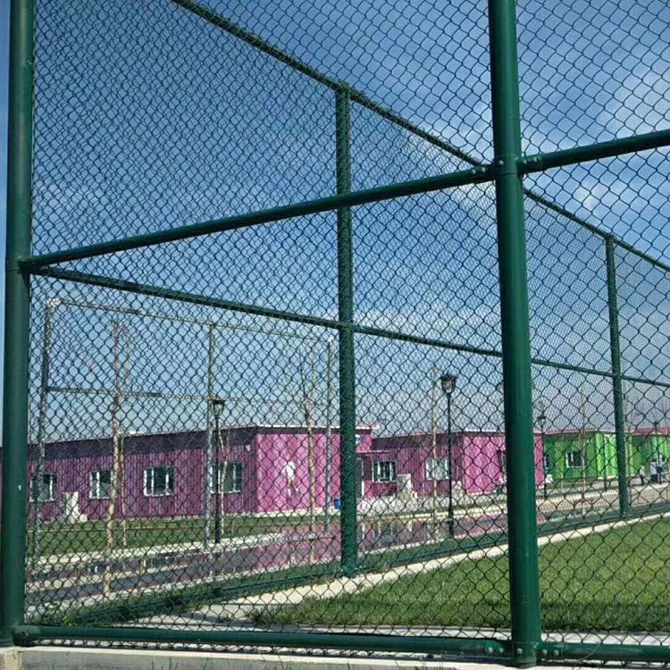篮球场足球场防护网 各种运动场体育场护栏网 球场围网厂家定制