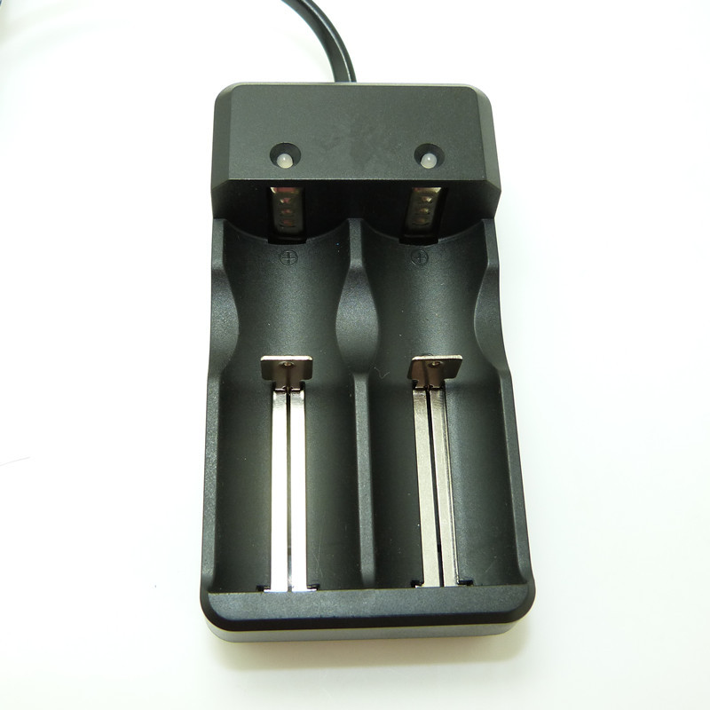 26650鋰電池充電器 18650雙槽快充  帶線雙充 4.2V1A2A萬能充廠家
