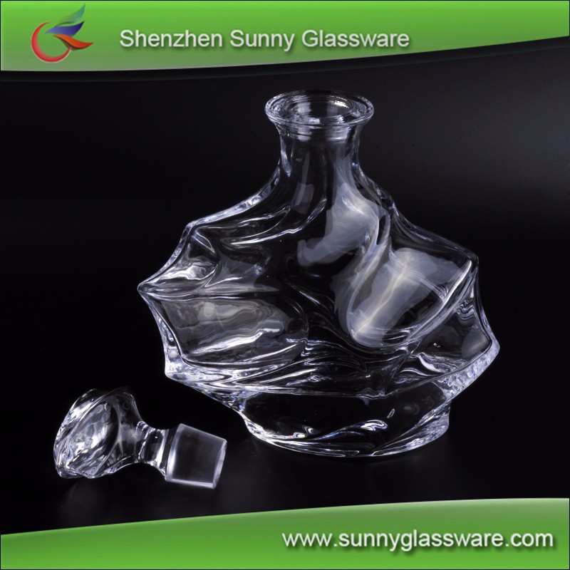 740mL不规则艺术玻璃洋酒瓶