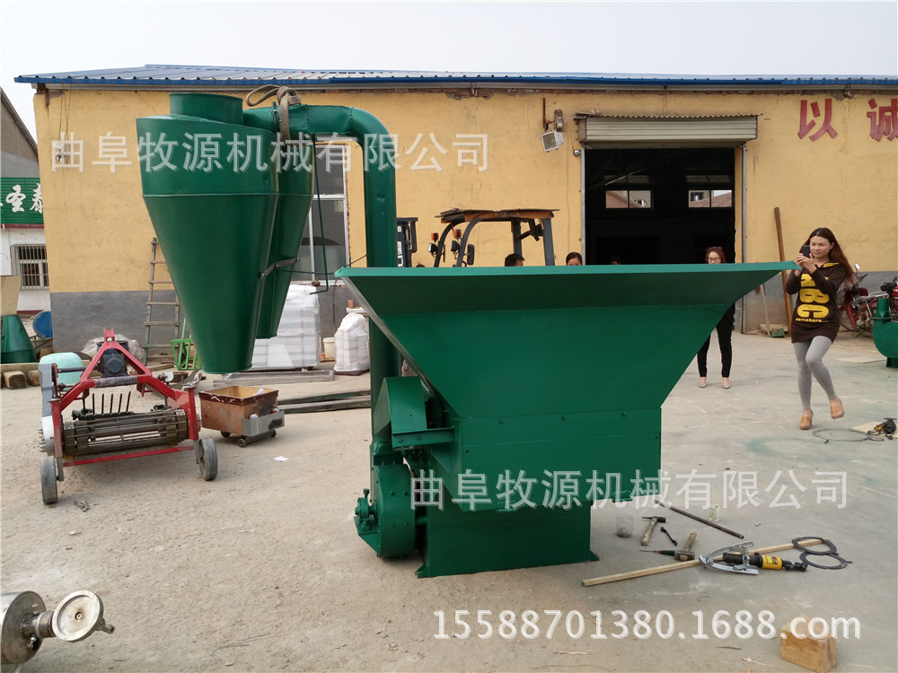 养殖场粉碎机价格    自动进料秸秆饲料粉碎机厂家现货