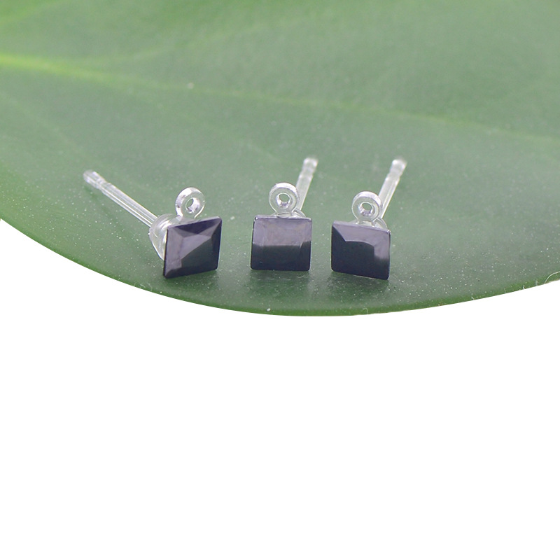Small sophisticated elegant earrings