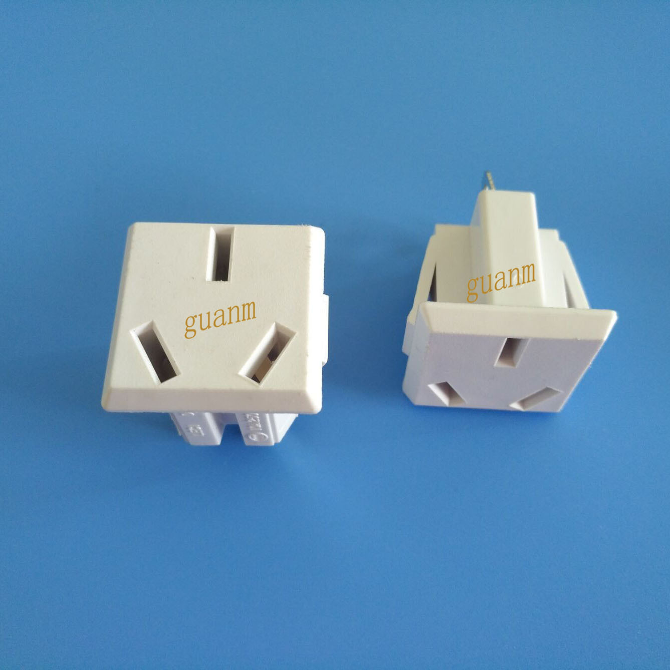 三孔插座 白色带认证国标三插 国标三孔 3C认证 三孔国标插座