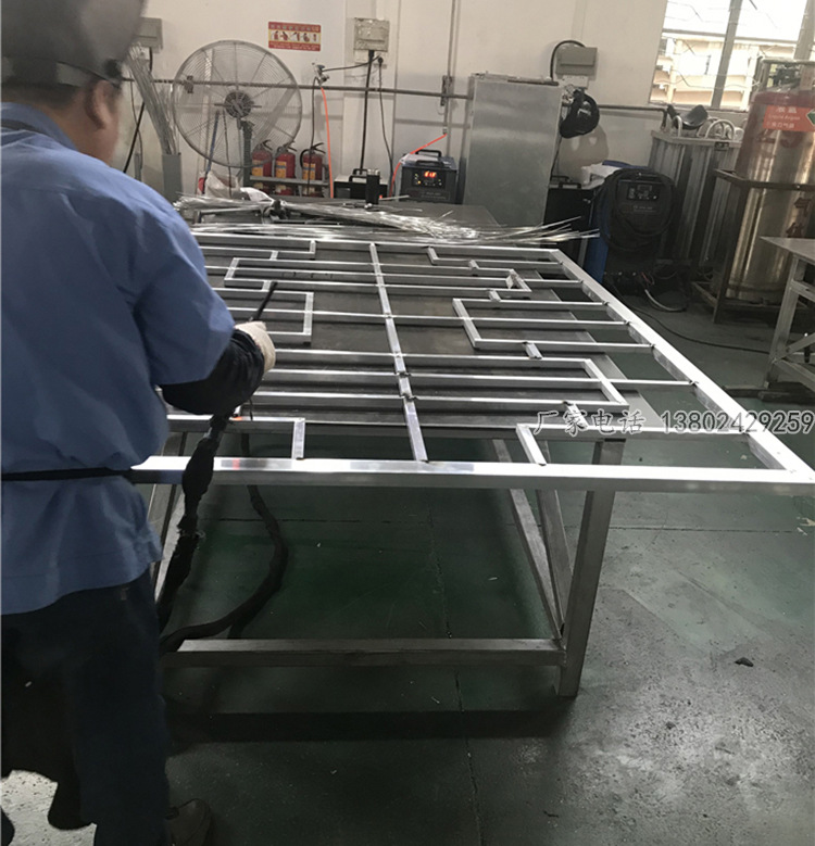 �_�j�T���� �����T��� �T�X����������