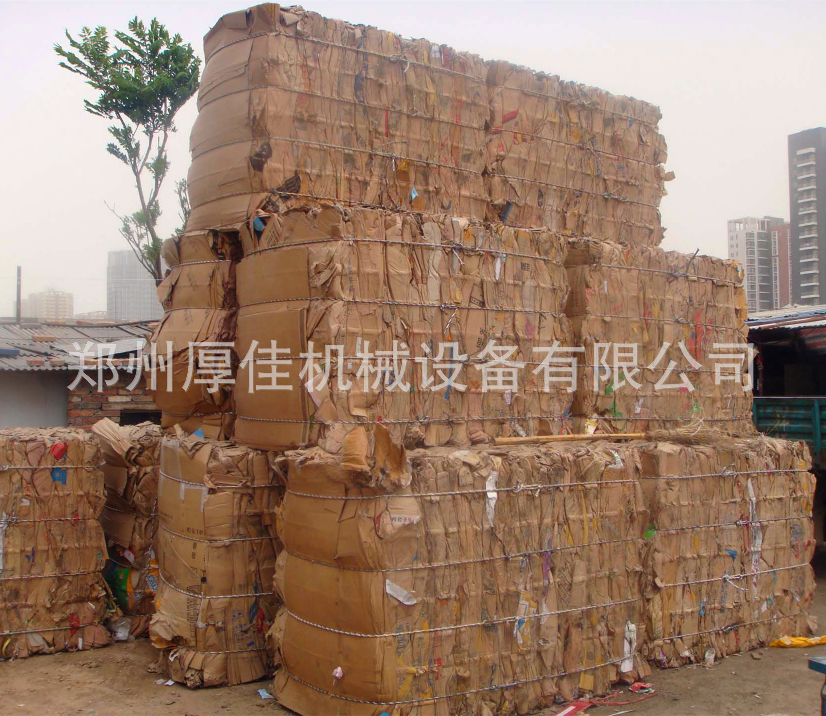 635752361070747410181