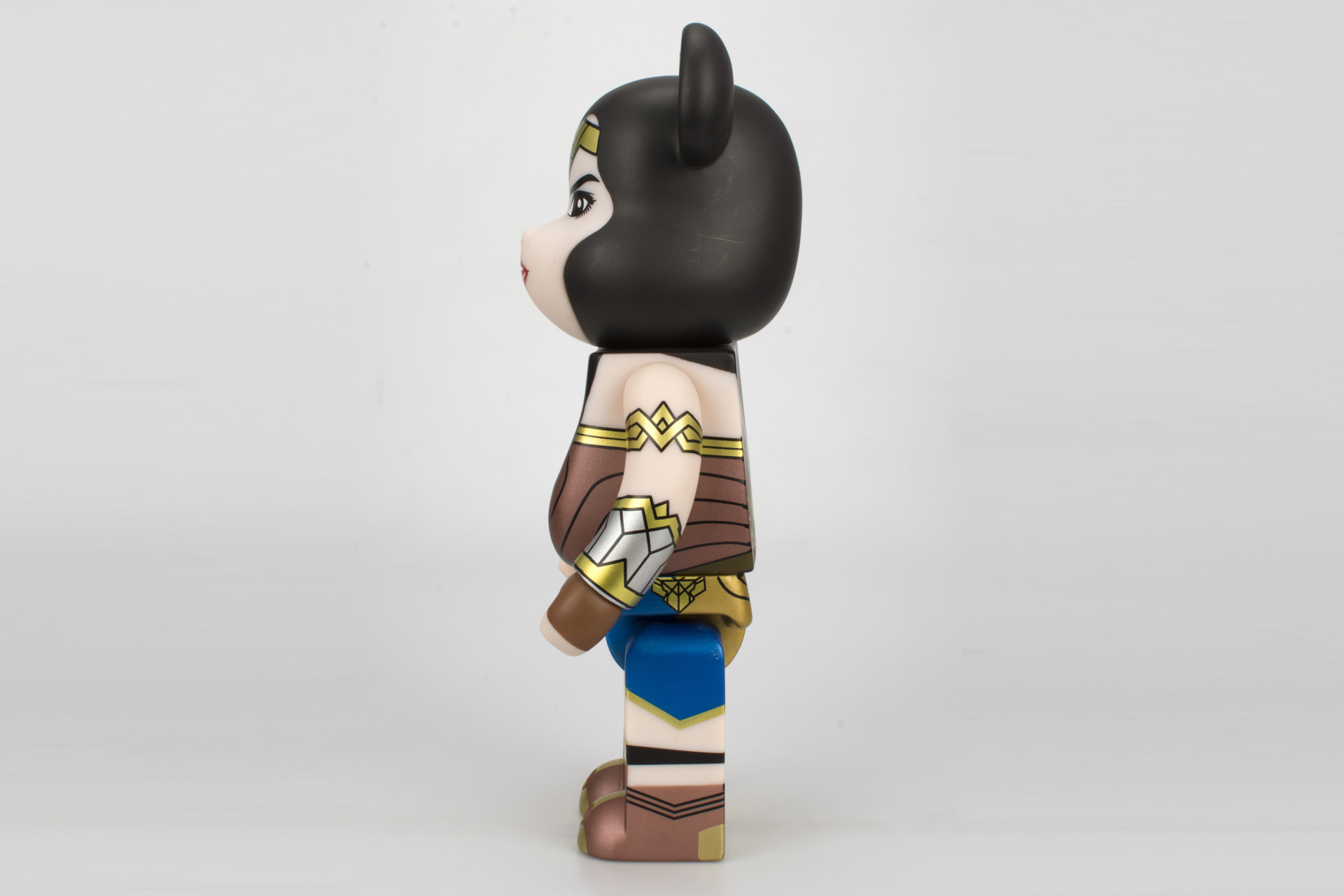 Wonder Woman Figurine