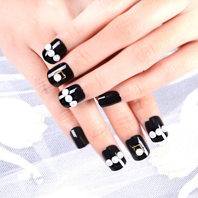 假指甲片美甲全贴片迷人黑色小排钻短款可穿戴可自由拆卸不伤指甲|ms