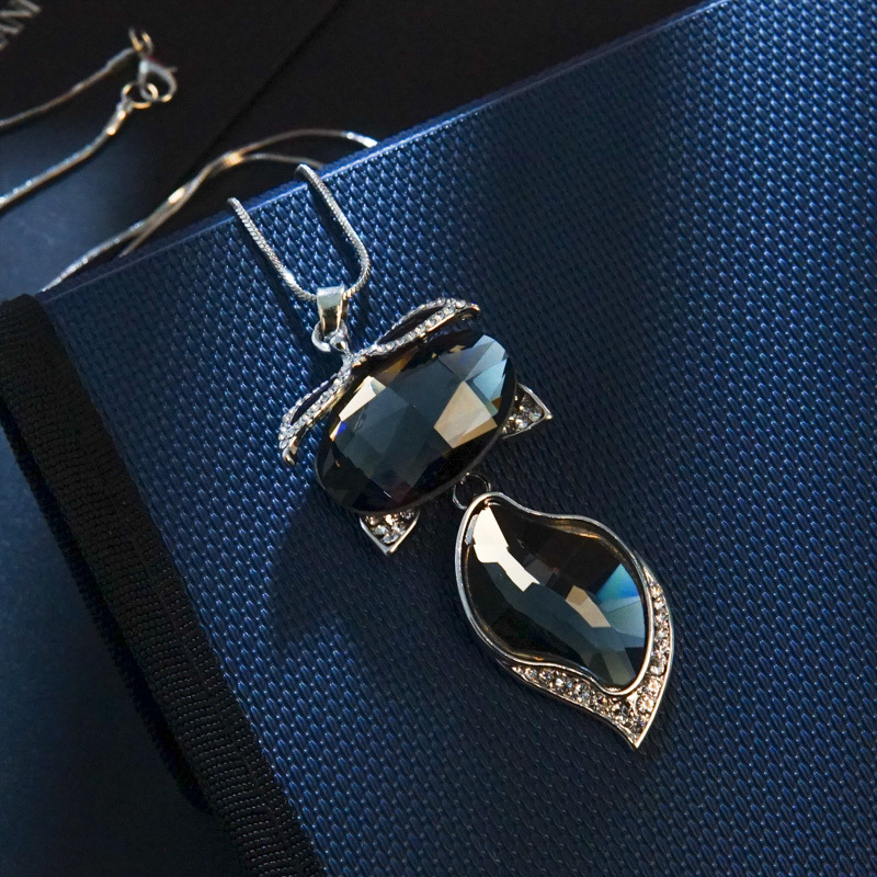 simple  new  crystal necklace