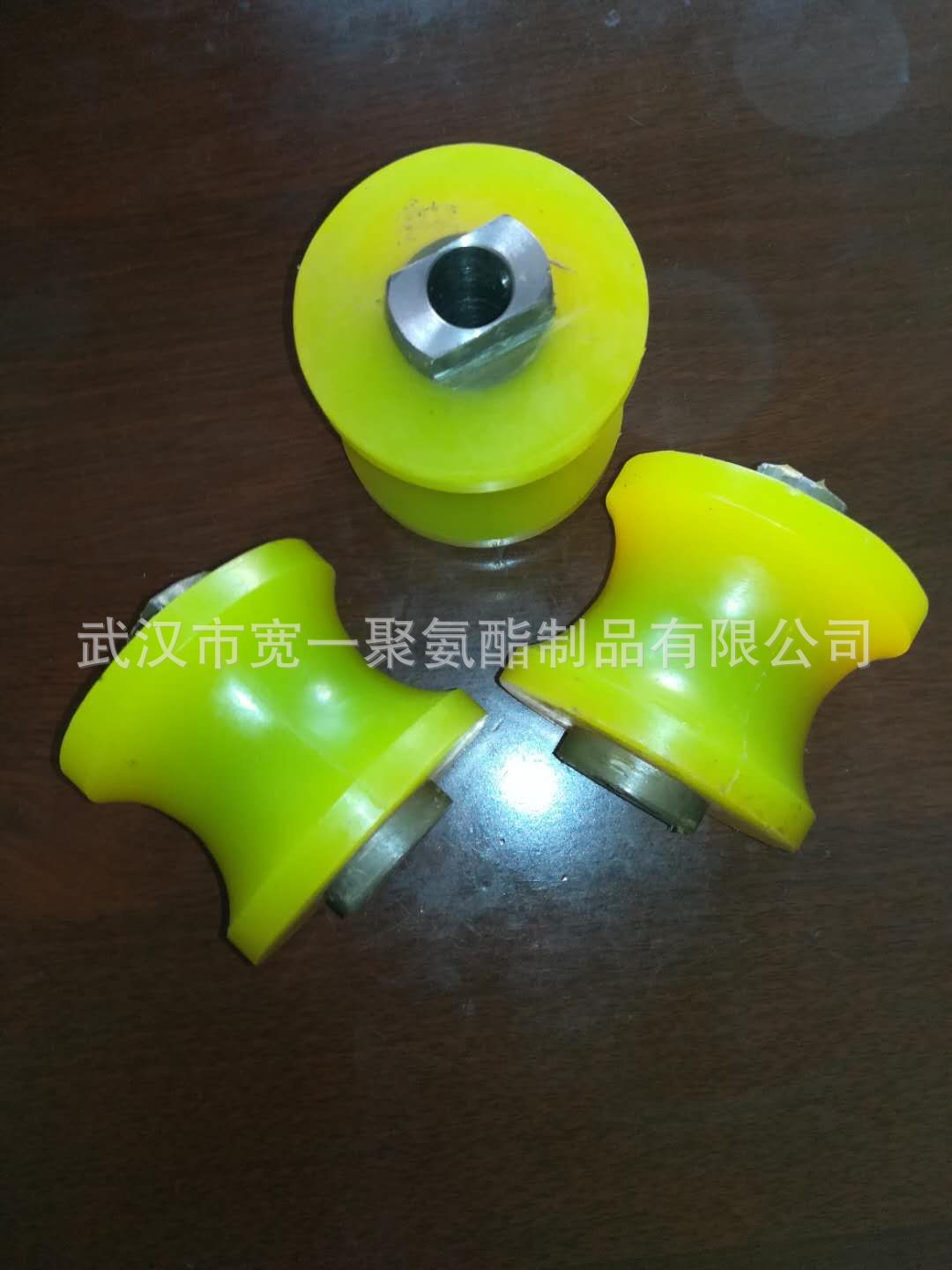 供应工业设备用橡胶滚轮加工包胶挂胶