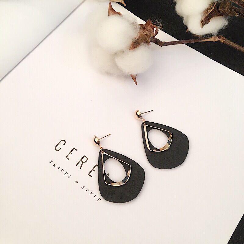 1 Pair Fashion Water Droplets Wood Hollow Out Women's Drop Earrings display picture 3