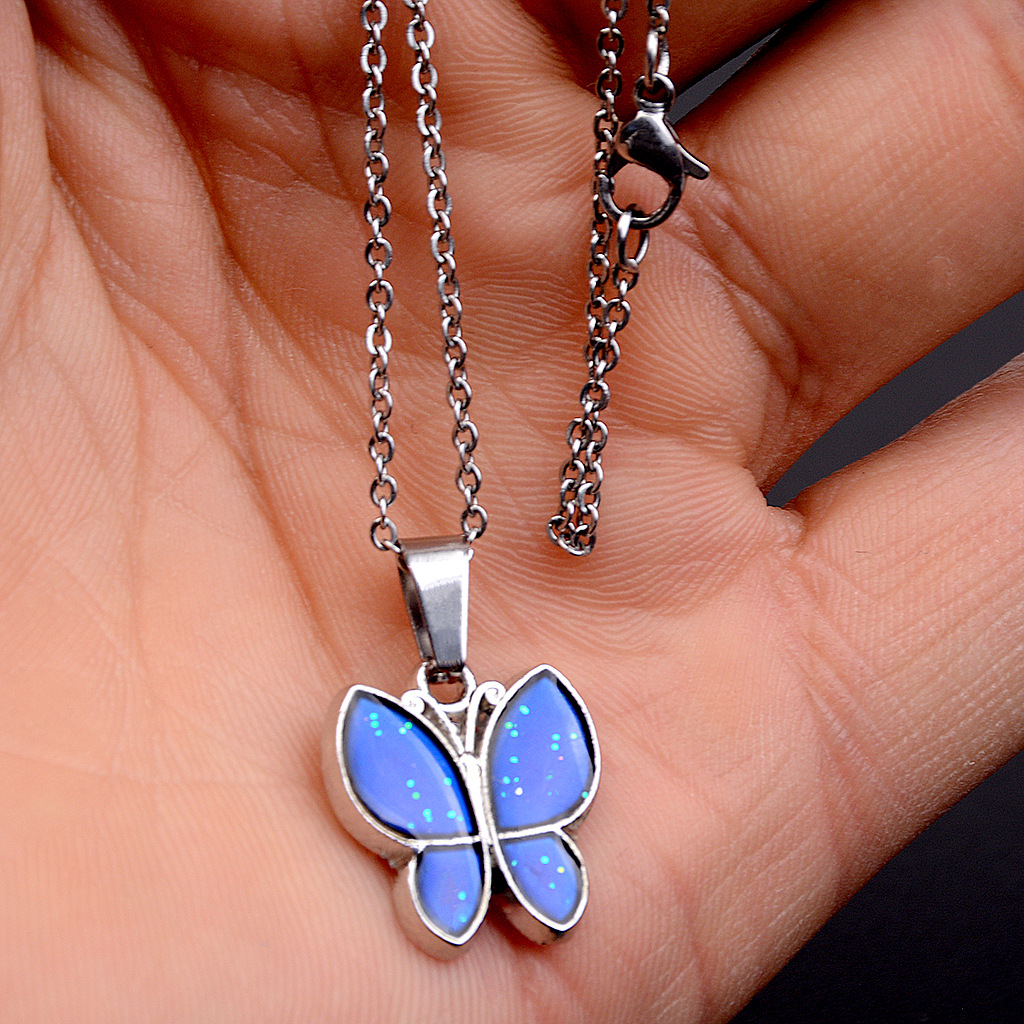 Butterfly Temperature-sensing Color Changing Stainless Steel Necklace display picture 2