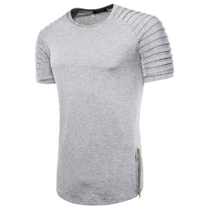 Fashion design of men’s T-shirt with shoulder sleeve wrinkles 