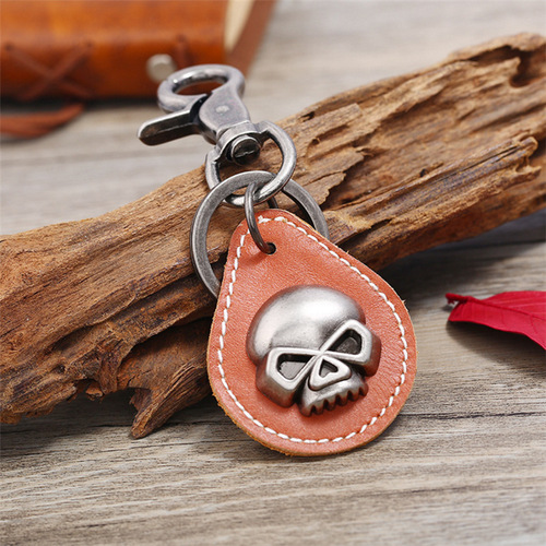 Vintage European and American Skull Head Cowhide Keychain E-commerce Punk Genuine Leather Keychain Men's Accessory
