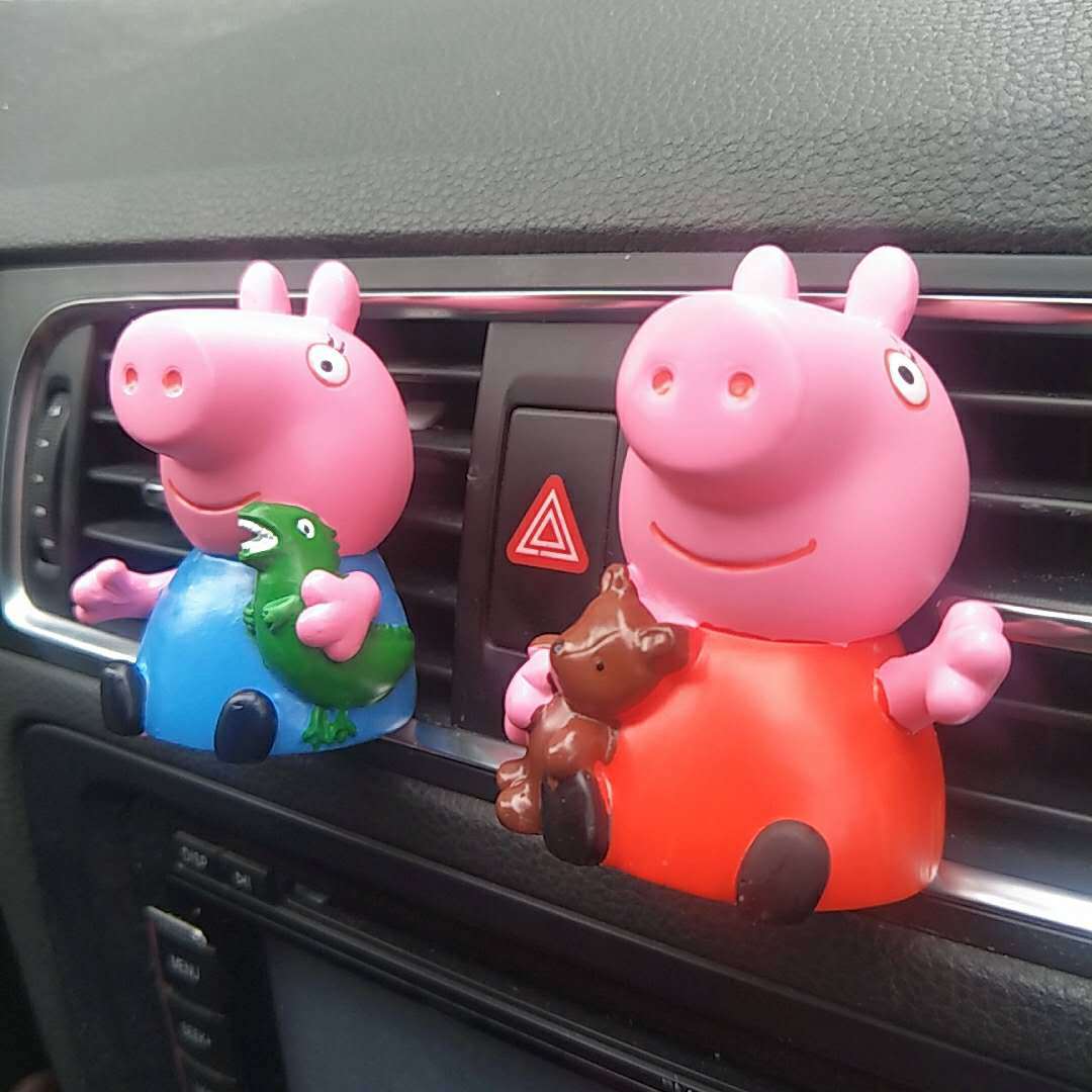 ins爆款彩绘石膏卡通定制 网红粉色小猪摆件车载香薰汽车用品批发