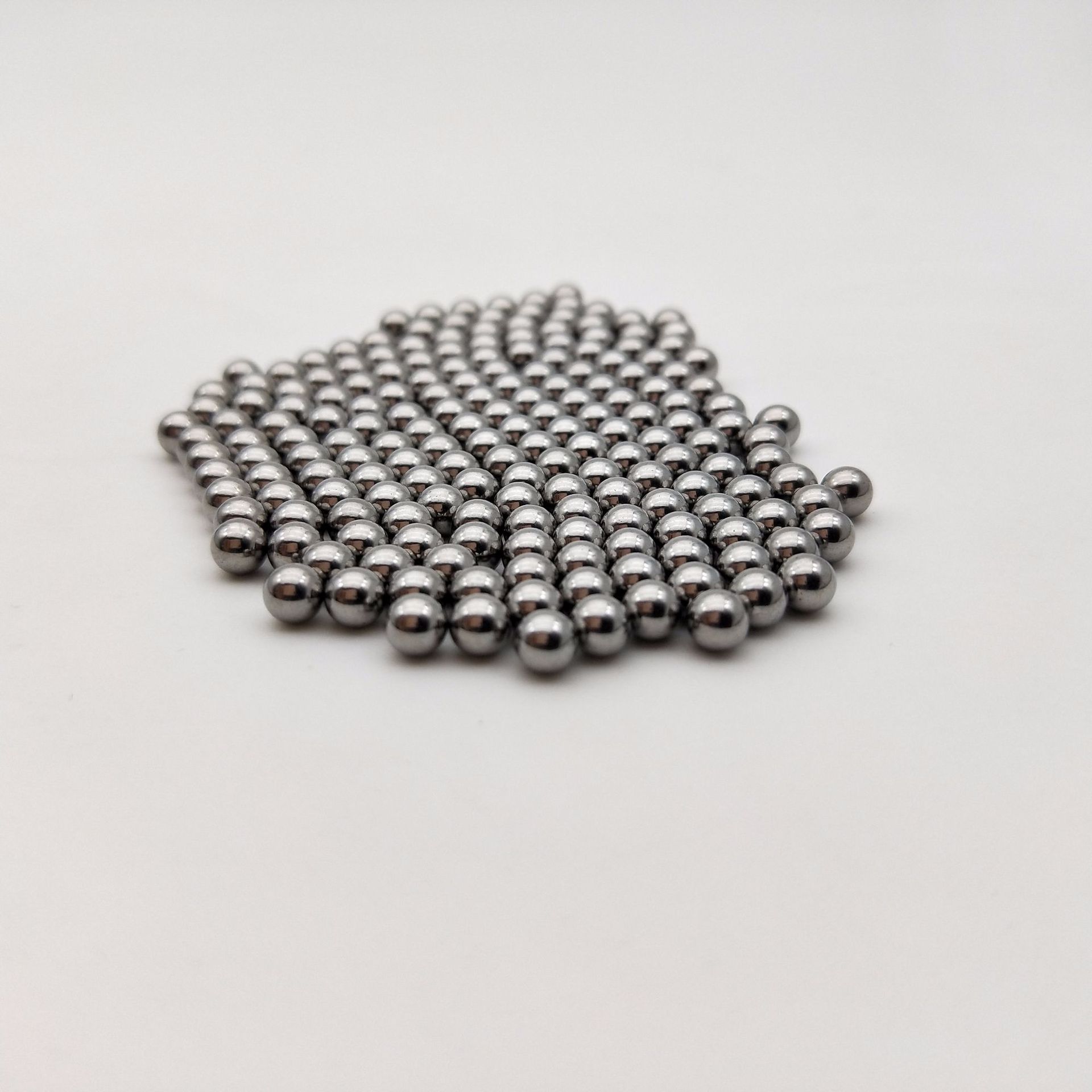 【厂家直销】0.3mm-2mm导电钢球 钢珠,镀镍钢珠 钢球-阿里巴巴