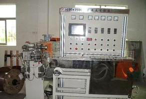 供应 柔性LED彩虹管挤出机 PVC扣板挤出机 PVC跳跳绳挤出机