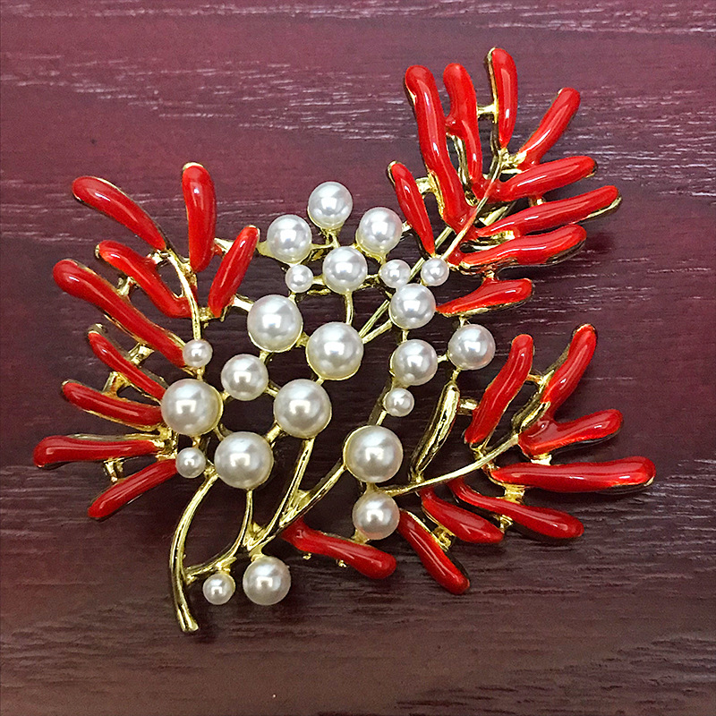 Spille per alberi a foglia rossa, spille a conchiglia, perle in lega, strass, accessori di abbigliamento alla moda_voghion.com