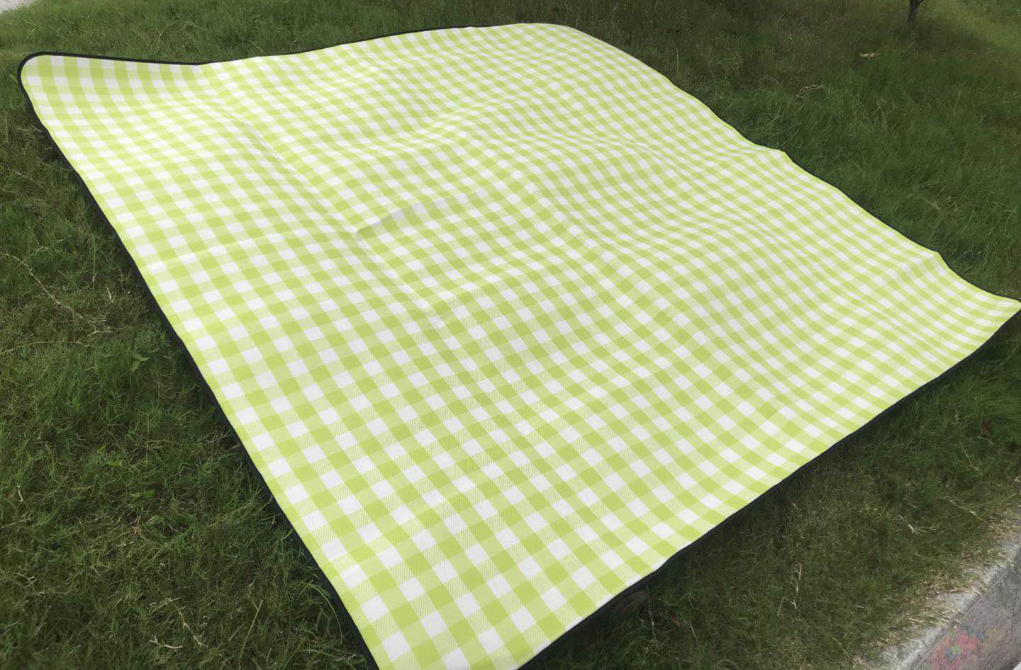 户外防潮垫 野餐垫 露营沙滩垫批发定制|ru