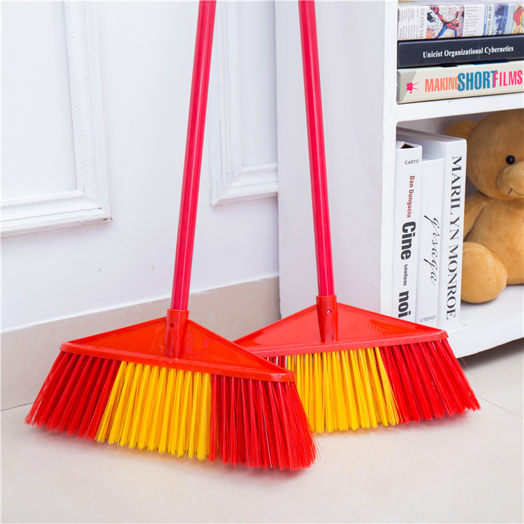 공장 도매 플라스틱 빗자루 바닥 청소 도구 삼각형 고온 와이어 빗자루 머리 단단한 머리 빗자루 백화점