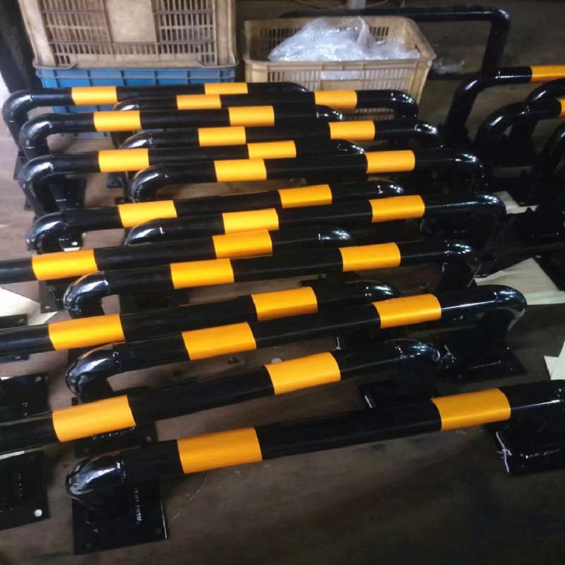 钢管挡车器U型车轮定位器M型停车场车位挡车器角铁防撞挡车杆