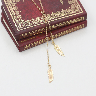 Simple Tree Leaf Pendant Necklace Green Gold Silver Feather Women’s  Necklace Clavicle Chain display picture 14