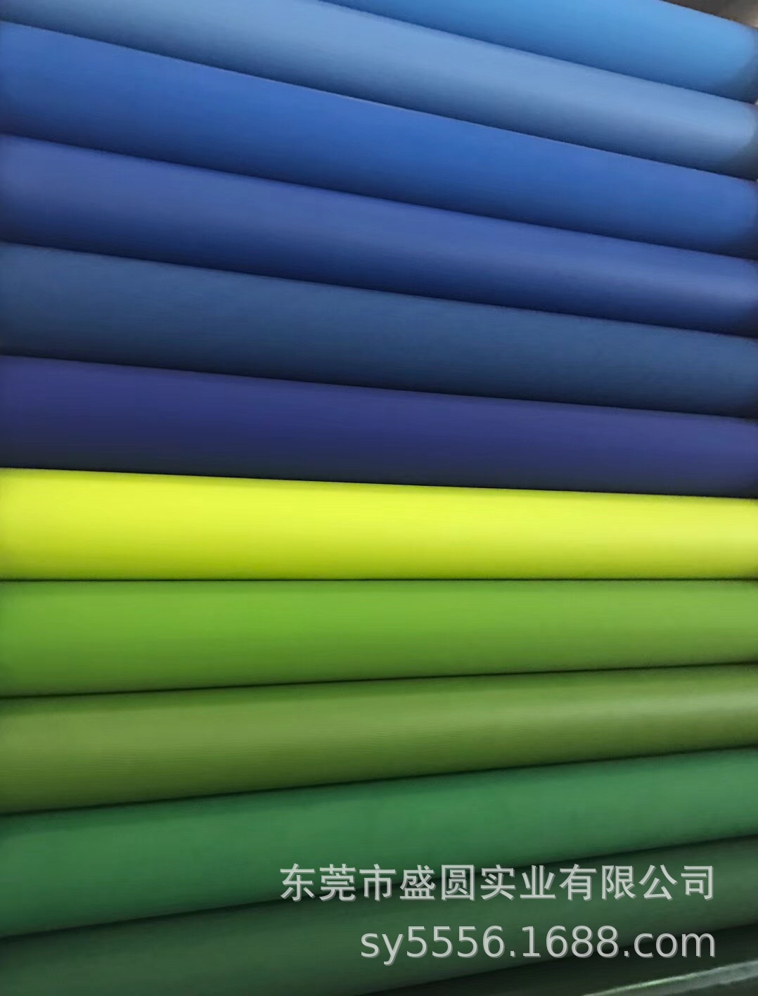 意大利纯色肤感笔记本手机壳热压变色PU革笔记本封面包装革