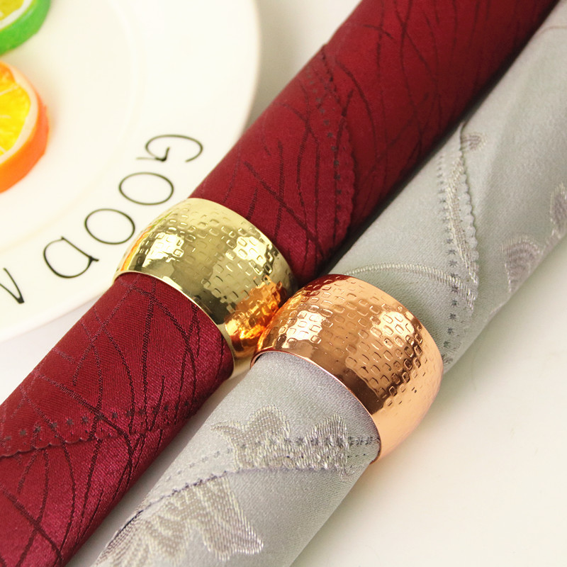 Hotel de estilo occidental de oro tambor servilleta anillo metal patrón servilleta anillo galvanoplastia boca paño anillo servilleta hebilla fábrica al por mayor