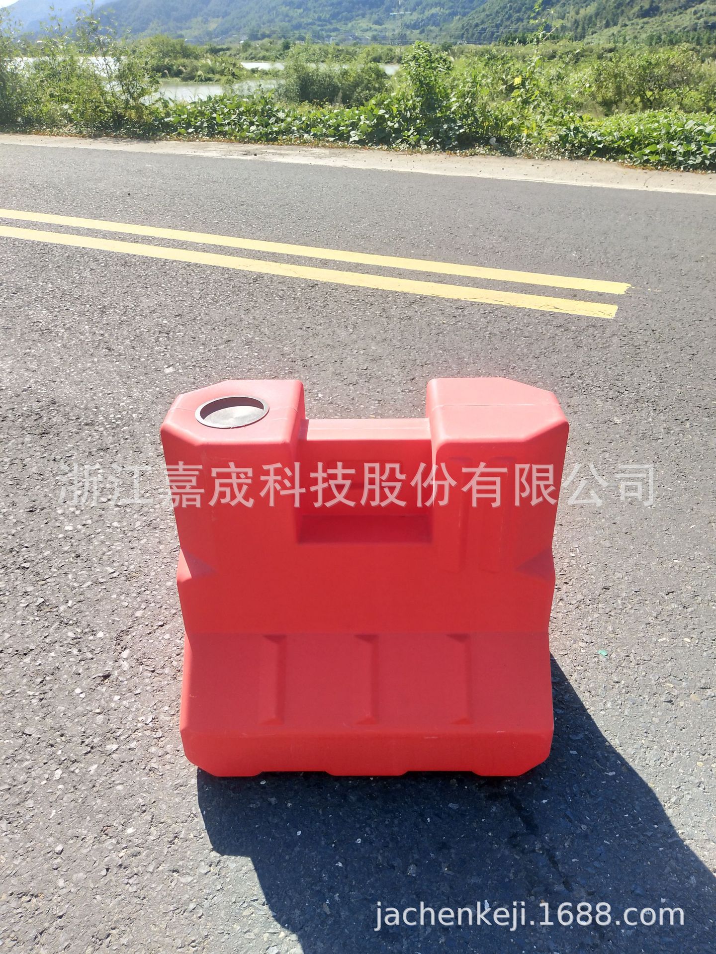 嘉宬科技 优质全新水马 塑料隔离墩 道路施工围挡