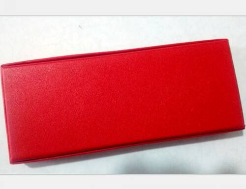 Red black packaging box keychain gift box sponge cushion jewelry gift box rectangular box lettering and logo