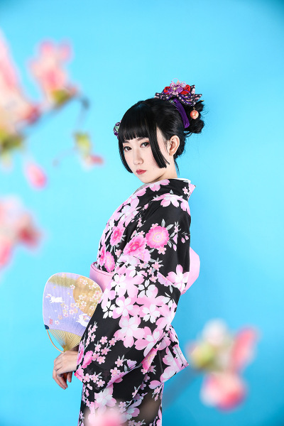 Japanese kimono female black pink cherry kimono