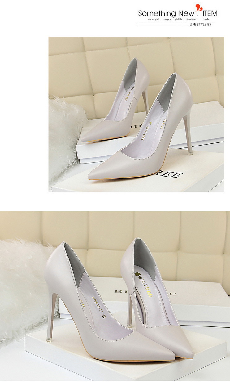 Women's Elegant Solid Color Point Toe Pumps display picture 20