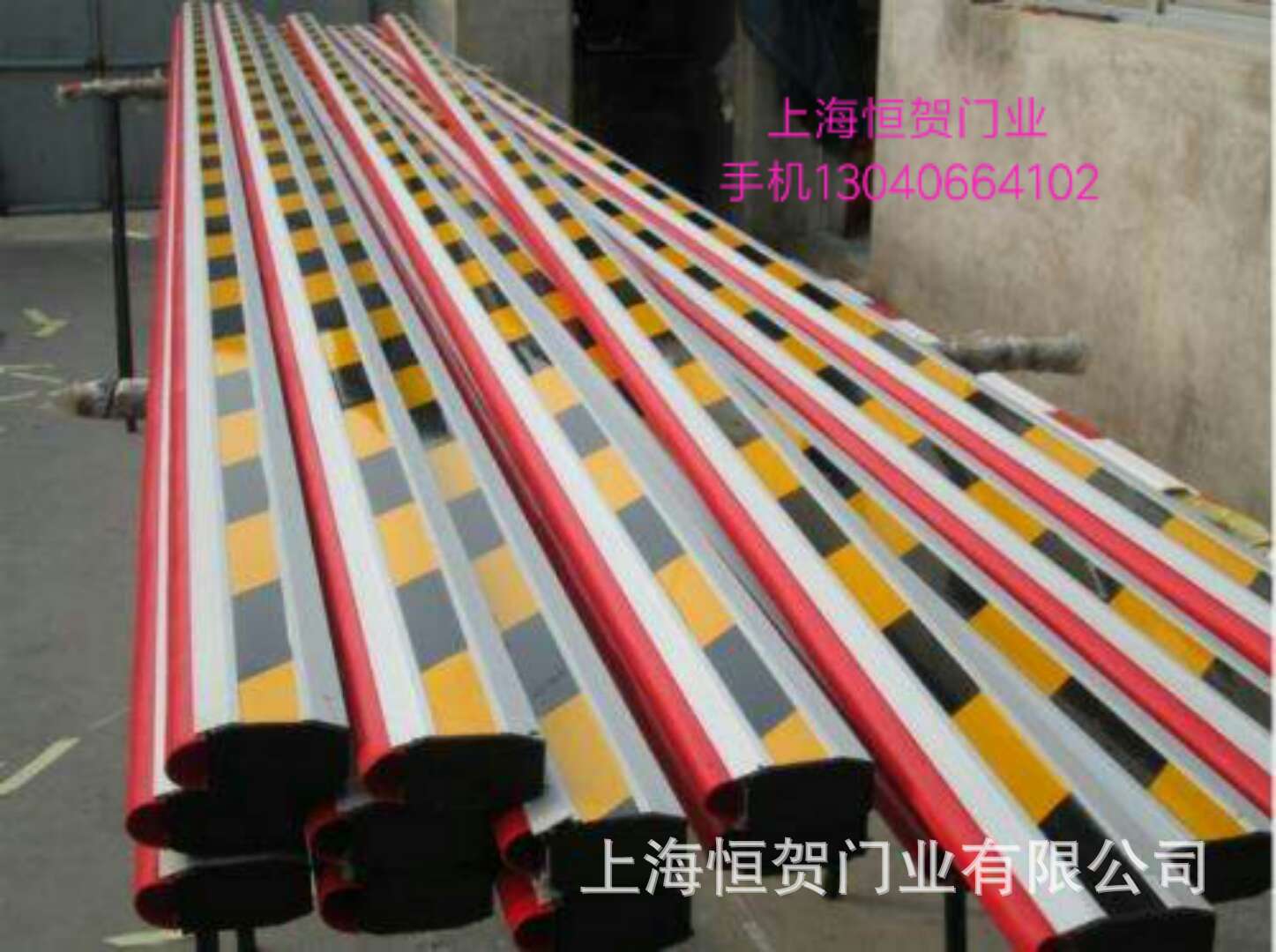 上海防砸道闸杆批发，道闸机维修，上海栅栏道闸厂