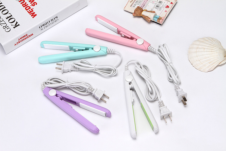 Cartoon Hair Straightener Splint Mini Student Small Power Girl Air Fringe Curler For Curling Or Straightening Electric Hair Straightener display picture 2