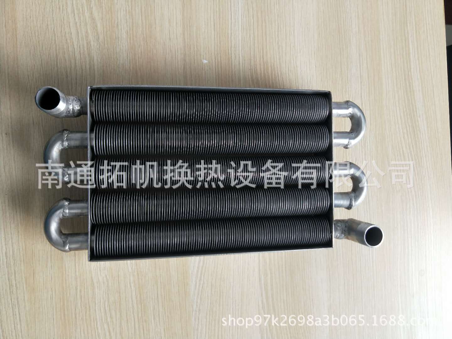 不锈钢冷凝式换热器，能效提高百分之二十