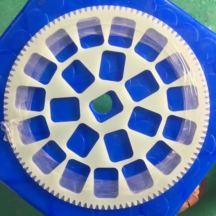 3411538676_1235920459