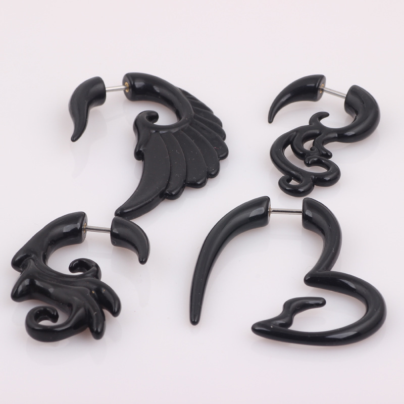 Labret stud lip piercing jewelry styling detail