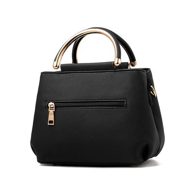 箱包批发新款时尚女包韩版潮手提包单肩斜挎绣花包包一件