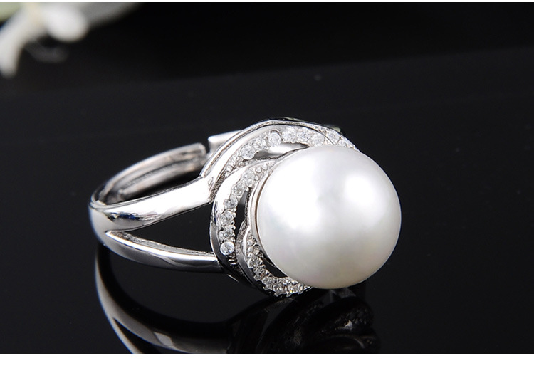 S925 Silver Shell Beads Ring Live Mouth Retractable Elegant Noble Fashion Jewelry display picture 3