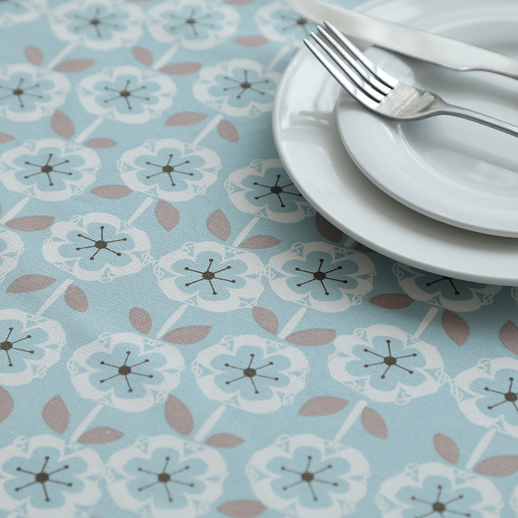 Moderne minimalistische Couchtisch- und Esstischdecke aus doppelgewebtem, dickem Canvas mit Blatt- und Blumenmuster, komplett aus Baumwolle._voghion.com