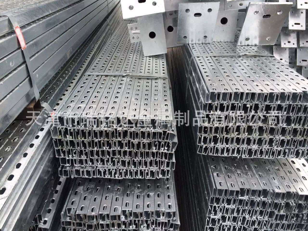 我厂生产 管道支架 热镀锌光伏支架CZU型 电话:18920694665